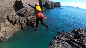 what to wear coasteering